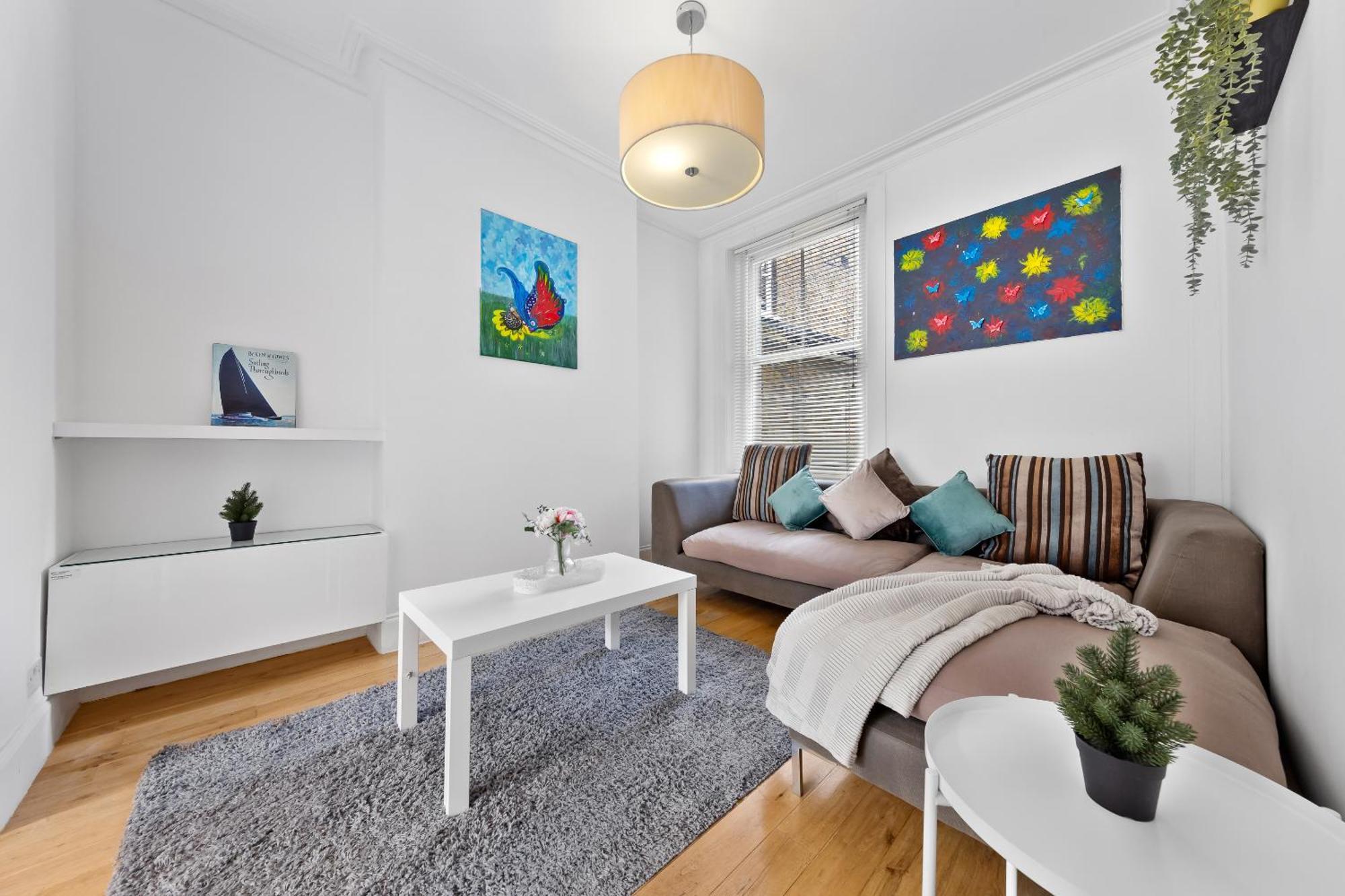 Luxury 4-Bedroom Modern Flat In Central London Steps From Station, Sleeps 9 In Style! エクステリア 写真