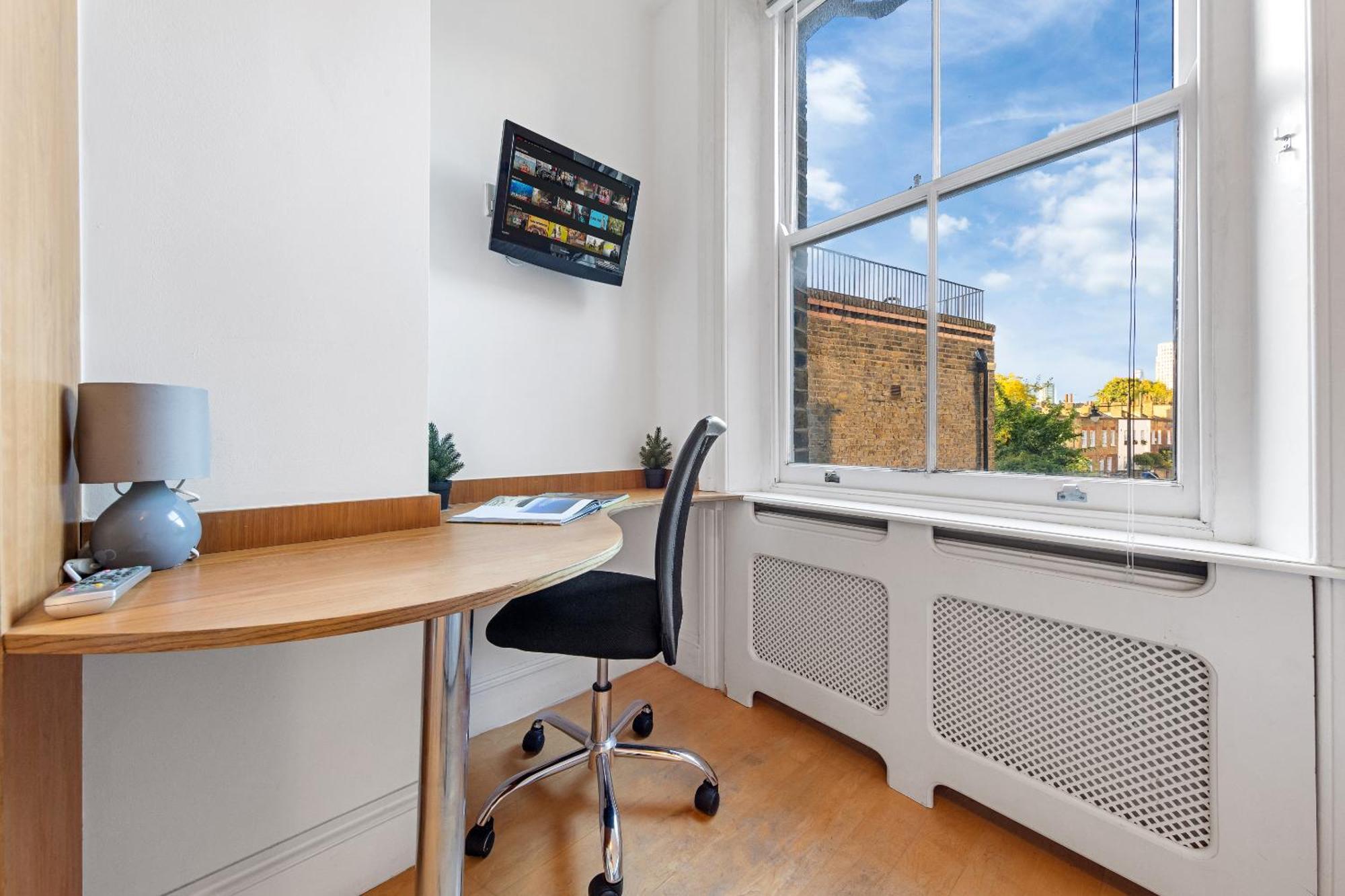 Luxury 4-Bedroom Modern Flat In Central London Steps From Station, Sleeps 9 In Style! エクステリア 写真