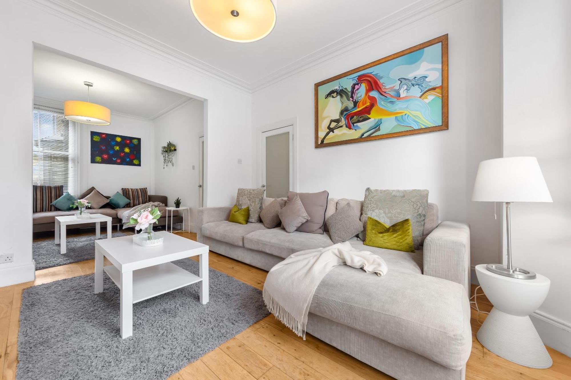 Luxury 4-Bedroom Modern Flat In Central London Steps From Station, Sleeps 9 In Style! エクステリア 写真
